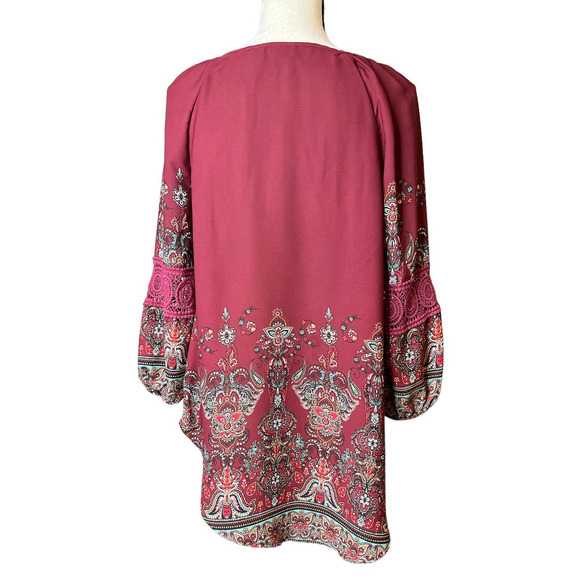 CATO Blouse in Burgandy w/Abstract Print Crochet Detail on Sleeves Size Medium - Picture 3 of 6